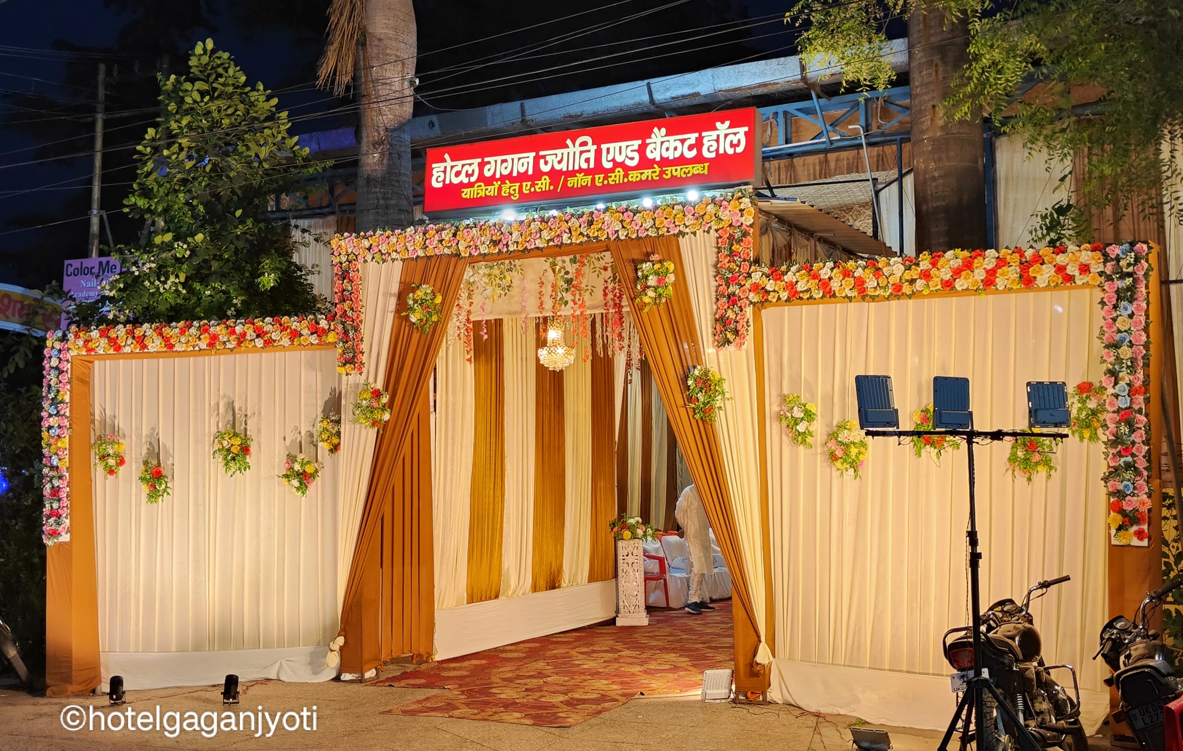 Hotel Gagan Jyoti Interior